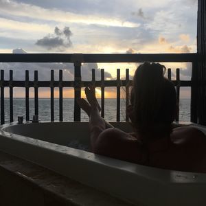 Meet your Posher, Nicky